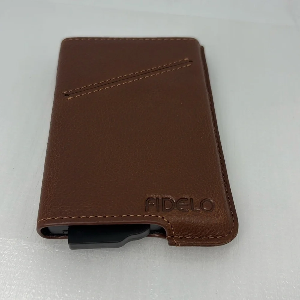 Fidelo Men’s Ultra Slim Hybrid Wallet card holder Dark Brown NWT